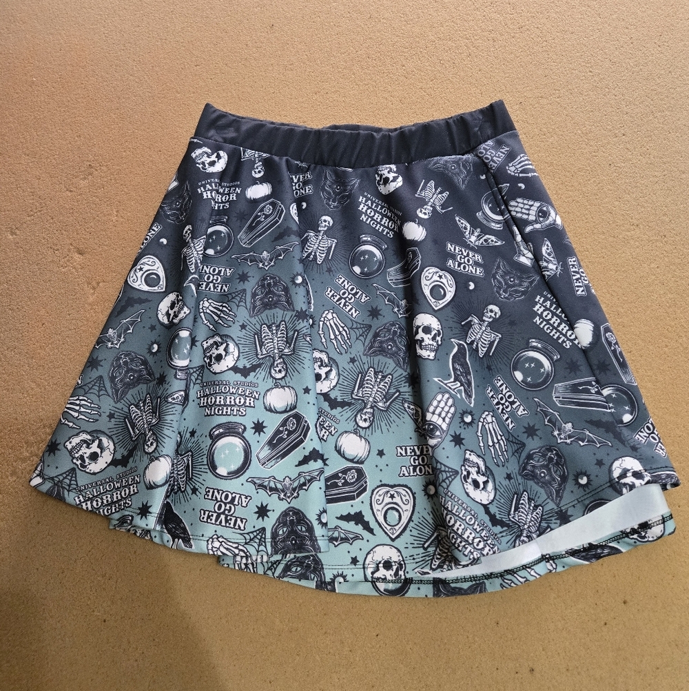 Universal HHN Black and Gray Graphic Skater Skirt